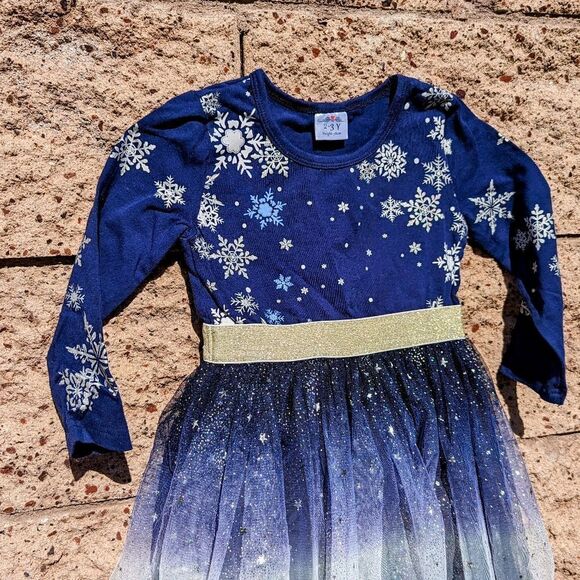 Little girls sparkle snowflake holiday dress - Picture 7 of 14